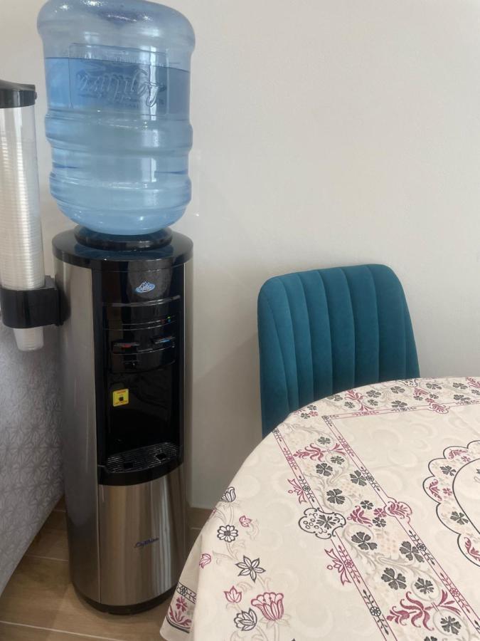 City Center Apartment Kafe Flora Tiranë Luaran gambar