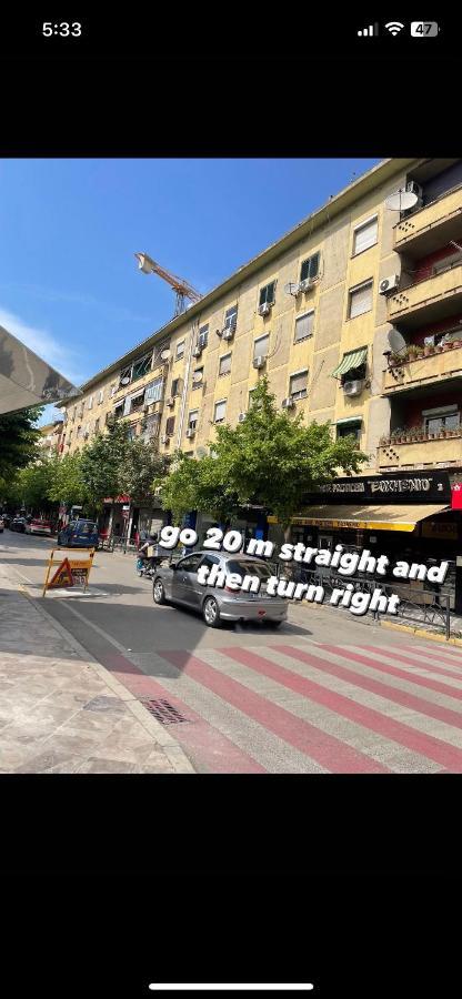City Center Apartment Kafe Flora Tiranë Luaran gambar